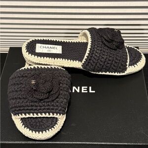 💯% CHANEL SANDALS